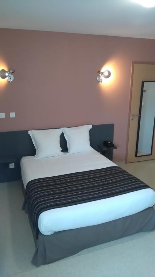 Fasthotel Le Rale Des Genets - Un Hotel Fh Collection Dun-sur-Meuse Exterior foto