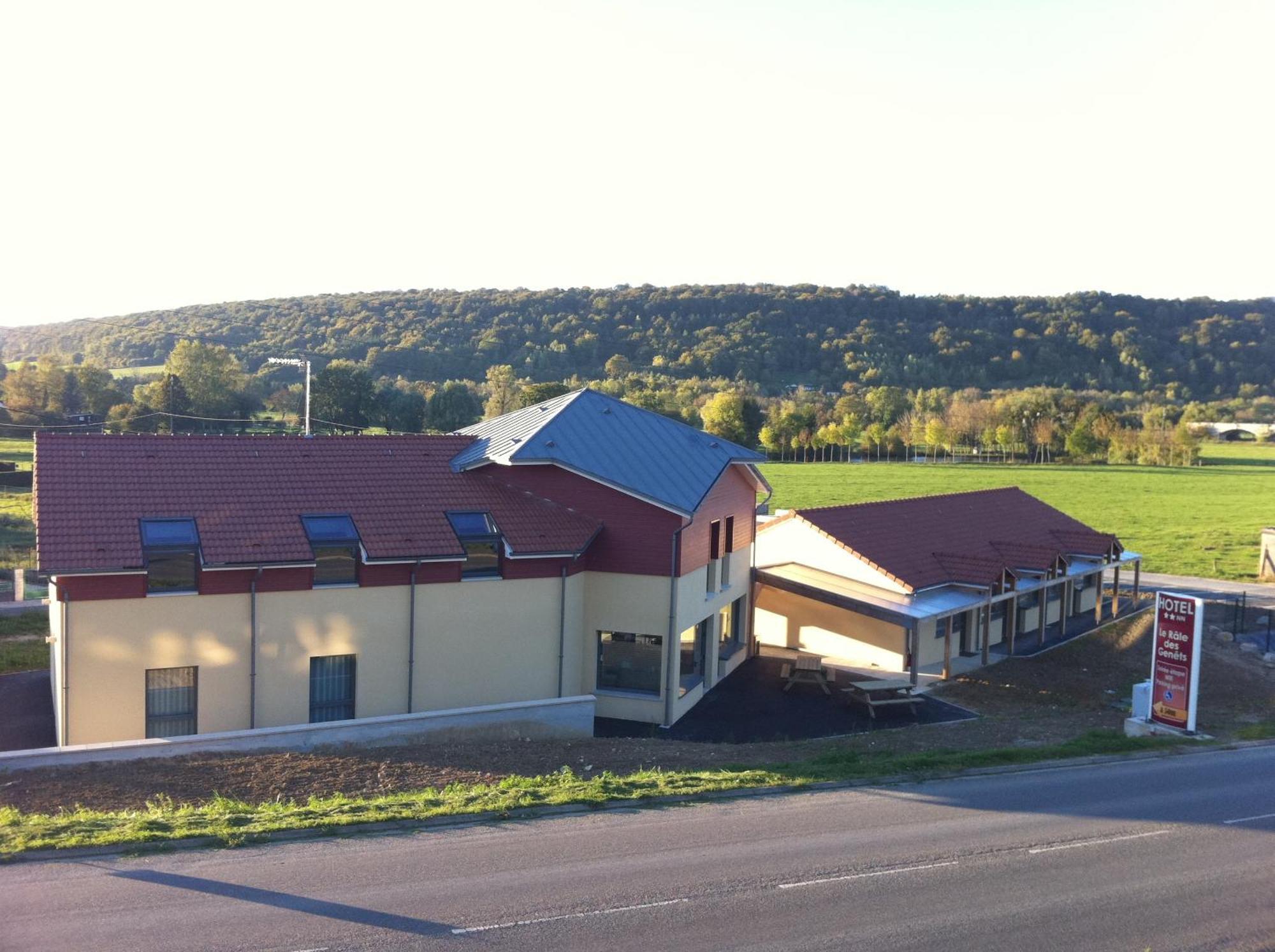 Fasthotel Le Rale Des Genets - Un Hotel Fh Collection Dun-sur-Meuse Exterior foto